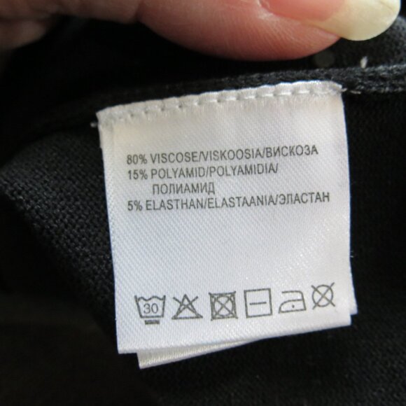 NWT Sunday Black Long Sleeve Pullover Sweater Smooth Knit Size Medium - Picture 12 of 12